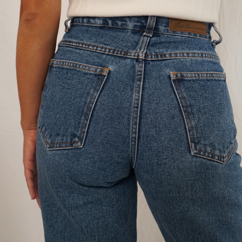 90's Vintage High Waisted Wedgie Jeans